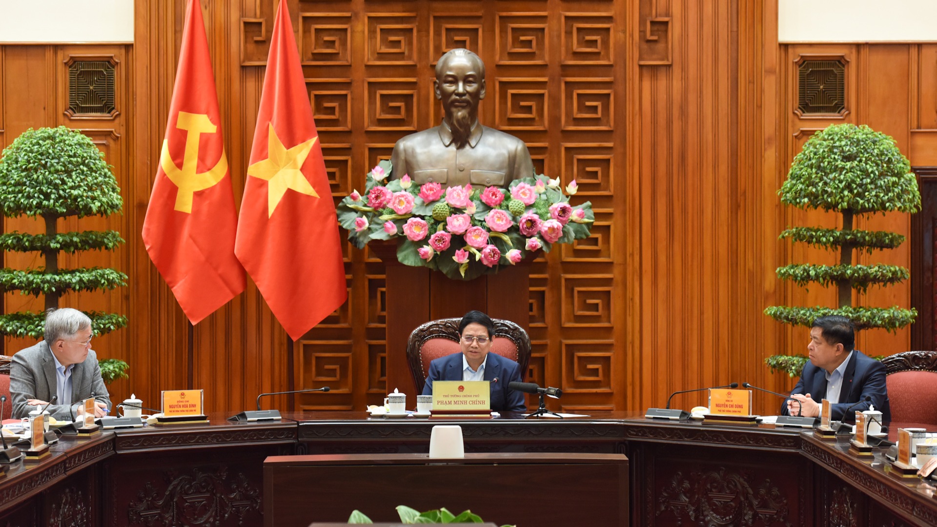 Thủ tướng Phạm Minh Chính chủ trì cuộc họp.