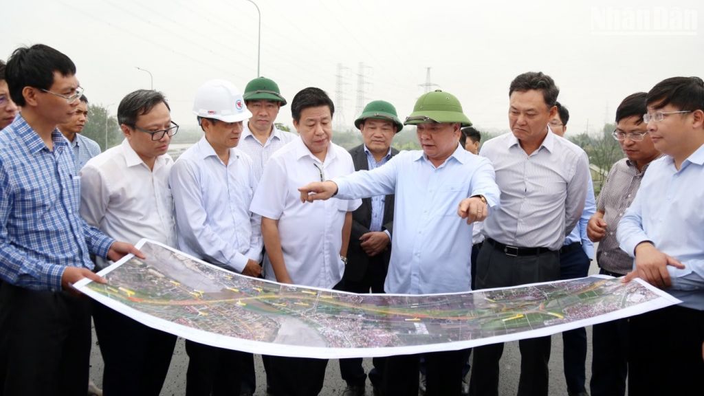 "Sự hài lòng của người dân, doanh nghiệp là thước đo năng lực lãnh đạo"