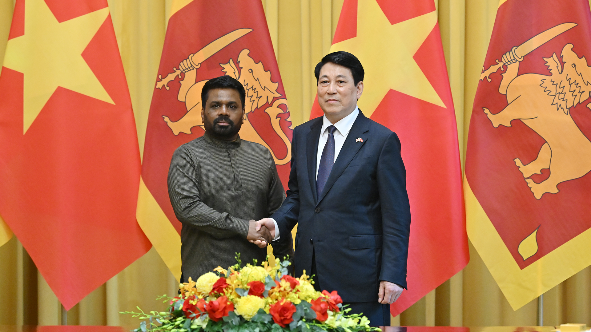 Chủ tịch nước Lương Cường và Tổng thống Sri Lanka Anura Kumara Dissanayaka.