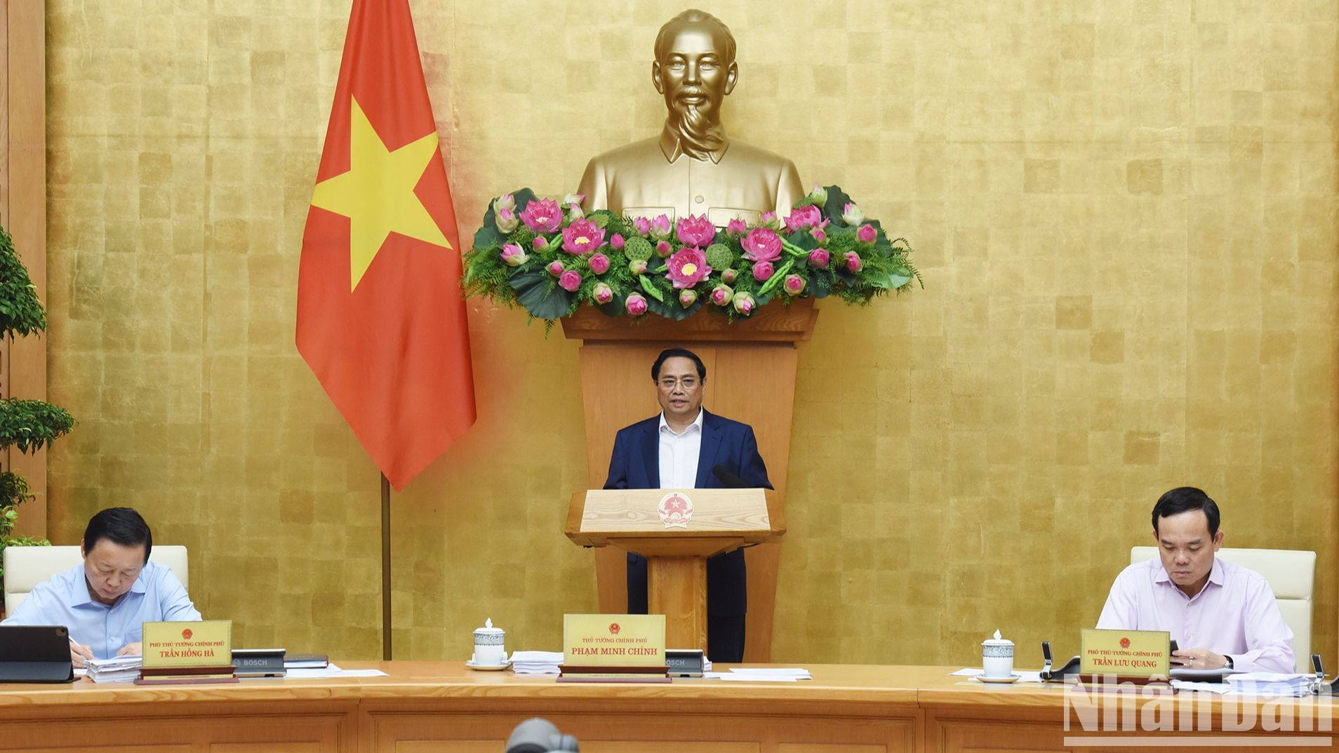 Thủ tướng Phạm Minh Chính dự và chủ trì phiên họp.