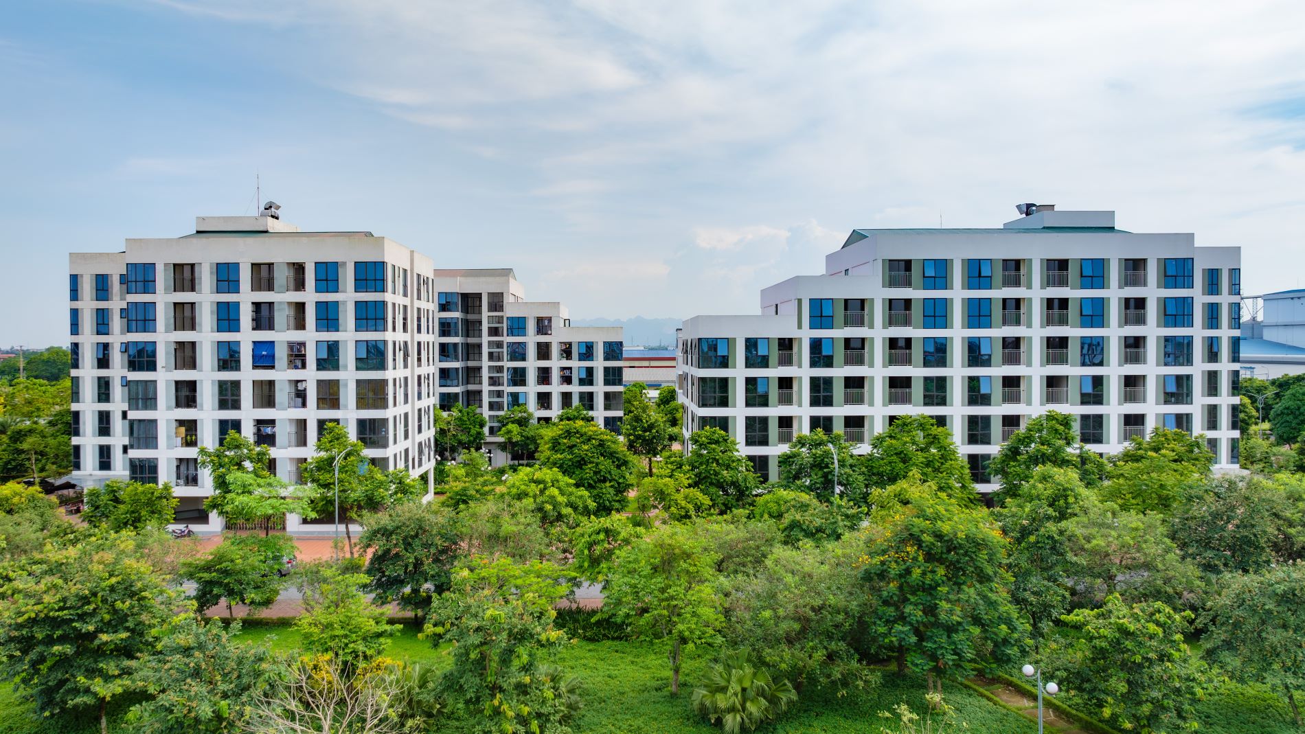 Với tư cách là một cấu phần quan trọng trong khối kinh tế tư nhân, lĩnh vực bất động sản sẽ được hưởng lợi đáng kể. (Ảnh: HNV)