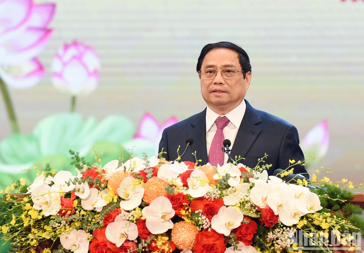[Ảnh] Thủ tướng Phạm Minh Chính dự Hội nghị biểu dương, tôn vinh điển hình tiên tiến toàn quốc ảnh 4