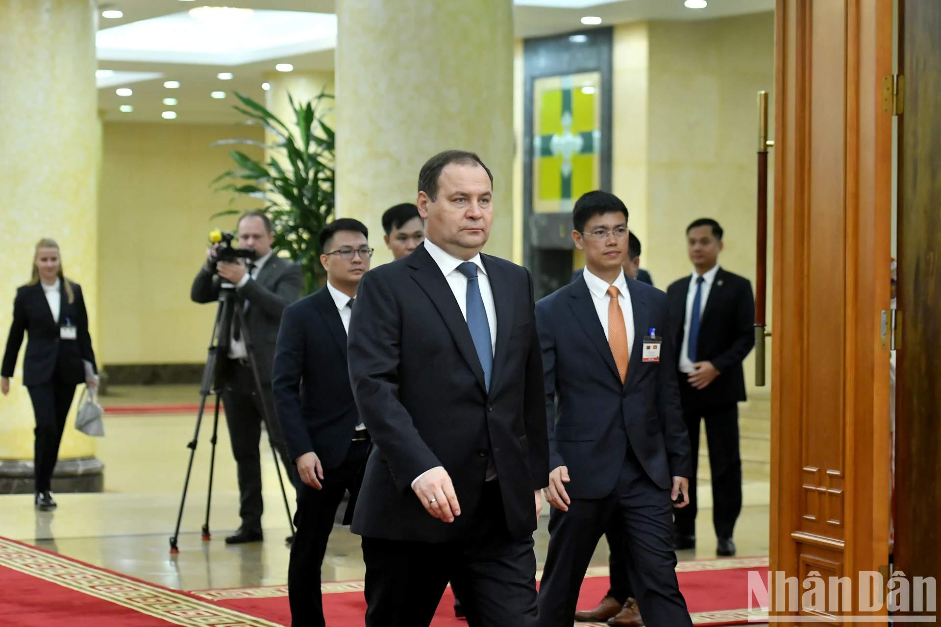 [Ảnh] Tổng Bí thư Nguyễn Phú Trọng tiếp Thủ tướng Cộng hòa Belarus Roman Golovchenko ảnh 1