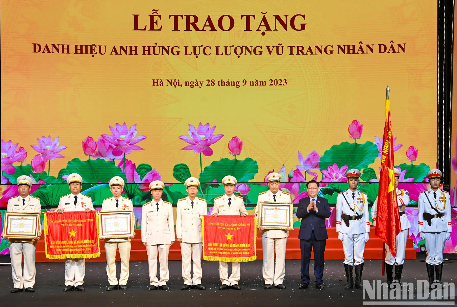 [Ảnh] Lễ phát động toàn dân phòng cháy, chữa cháy và cứu nạn, cứu hộ với chủ đề “Ánh dương trong màn đêm” ảnh 7