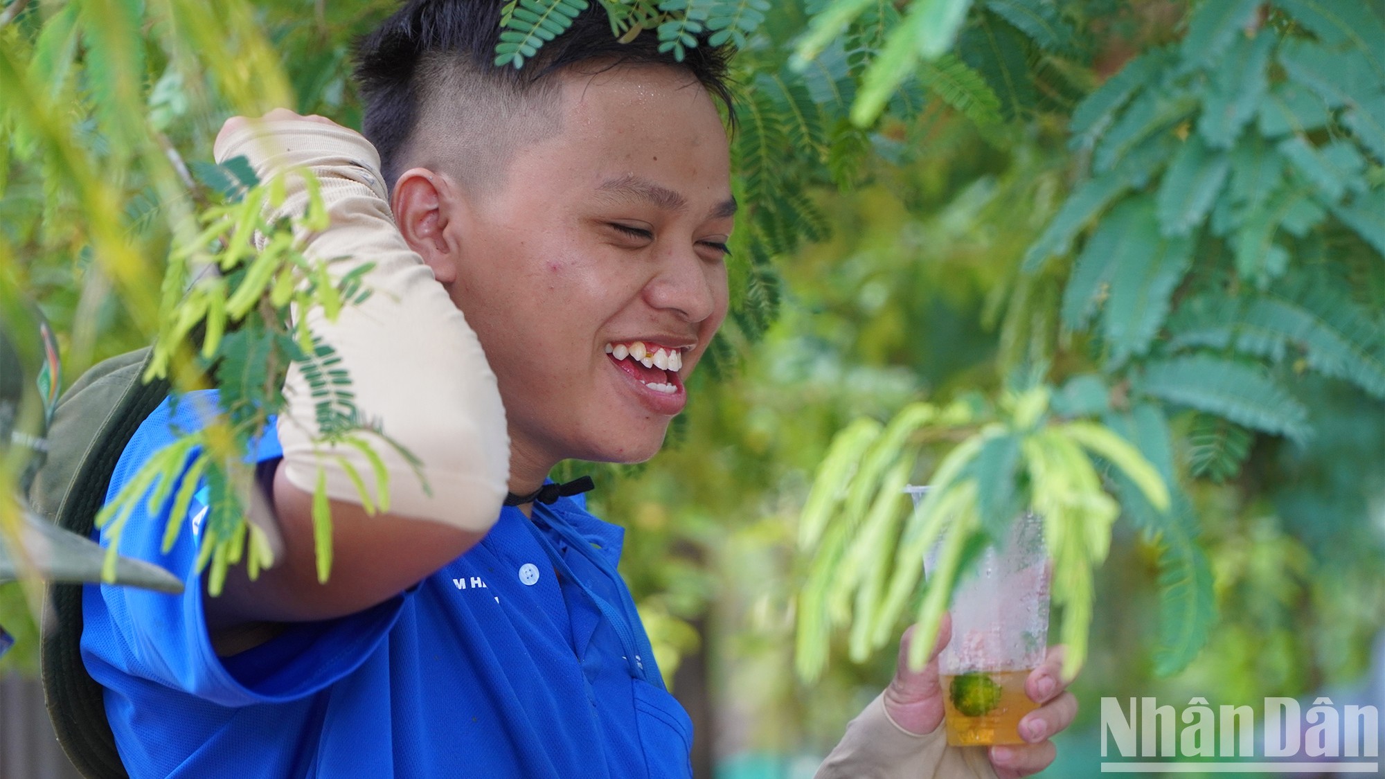 Dấu chân tình nguyện làm nên “con đường mơ ước” ảnh 10