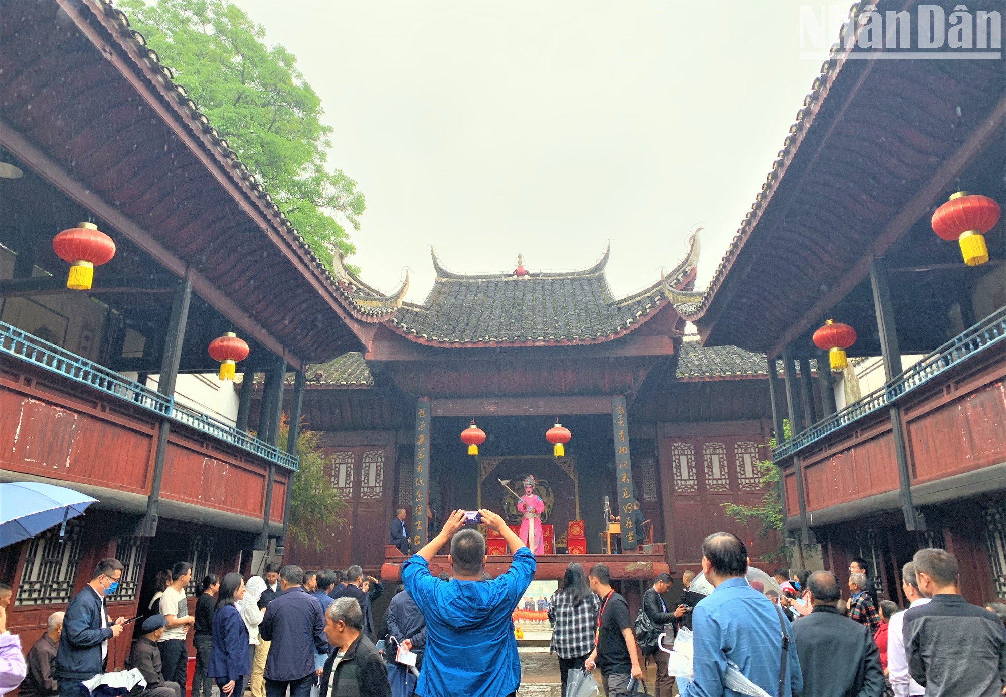 Phát triển du lịch gắn với bảo tồn văn hóa làng cổ ở Trung Quốc ảnh 7