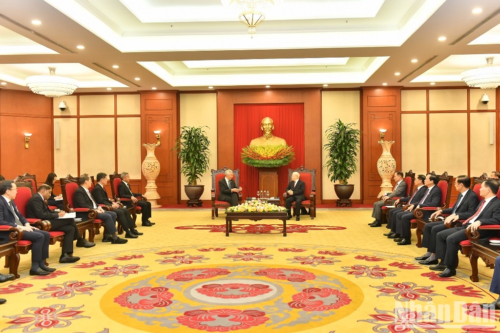 [Ảnh] Tổng Bí thư Nguyễn Phú Trọng tiếp Thủ tướng Cộng hòa Singapore Lý Hiển Long ảnh 9