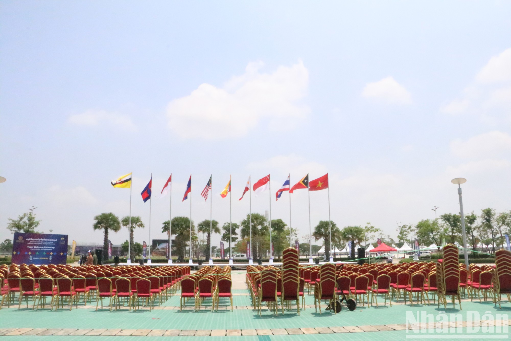 [Ảnh] Không khí SEA Games 32 tại Phnom Penh trước giờ khai mạc ảnh 18