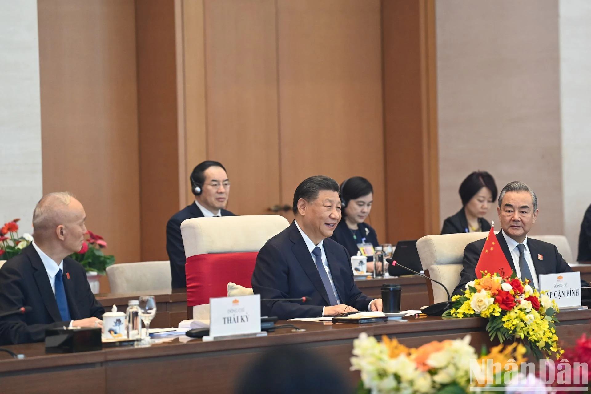 [Ảnh] Chủ tịch Quốc hội Vương Đình Huệ hội kiến Tổng Bí thư, Chủ tịch Trung Quốc Tập Cận Bình ảnh 9