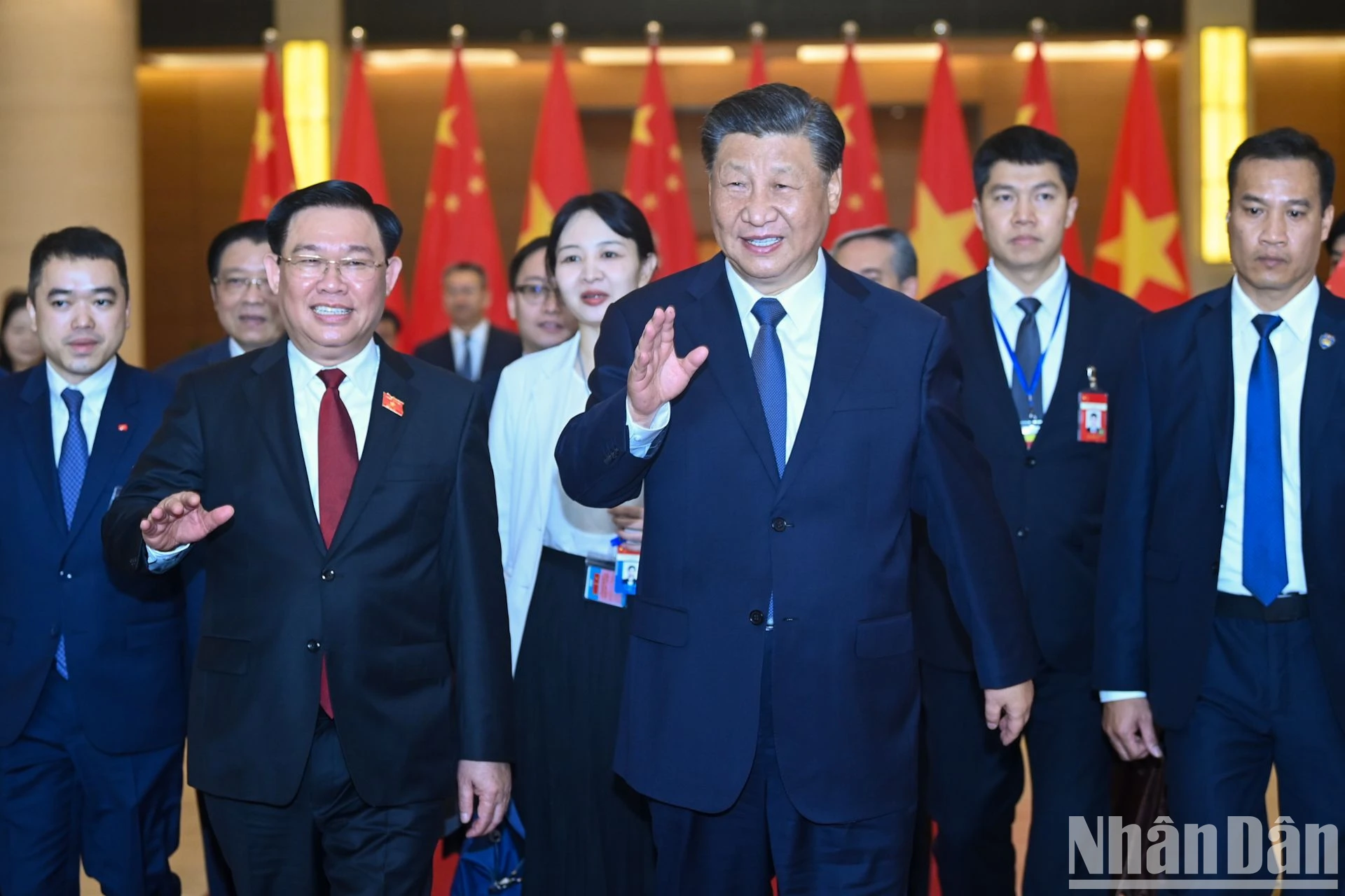 [Ảnh] Chủ tịch Quốc hội Vương Đình Huệ hội kiến Tổng Bí thư, Chủ tịch Trung Quốc Tập Cận Bình ảnh 11