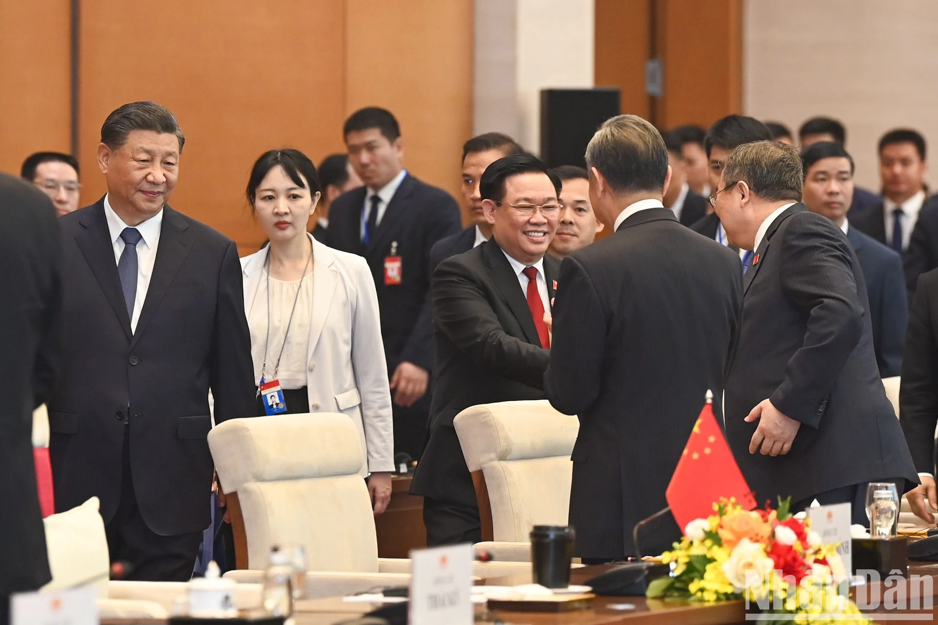 [Ảnh] Chủ tịch Quốc hội Vương Đình Huệ hội kiến Tổng Bí thư, Chủ tịch Trung Quốc Tập Cận Bình ảnh 7