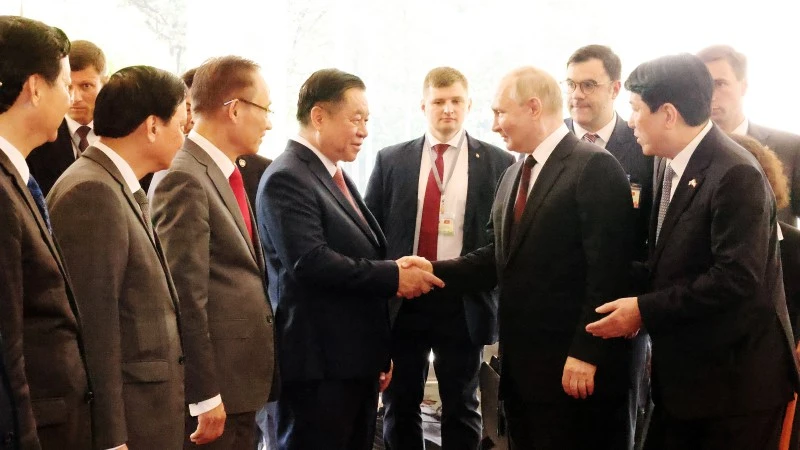 [Ảnh] Tổng Bí thư Nguyễn Phú Trọng hội đàm với Tổng thống Liên bang Nga Vladimir Putin ảnh 3