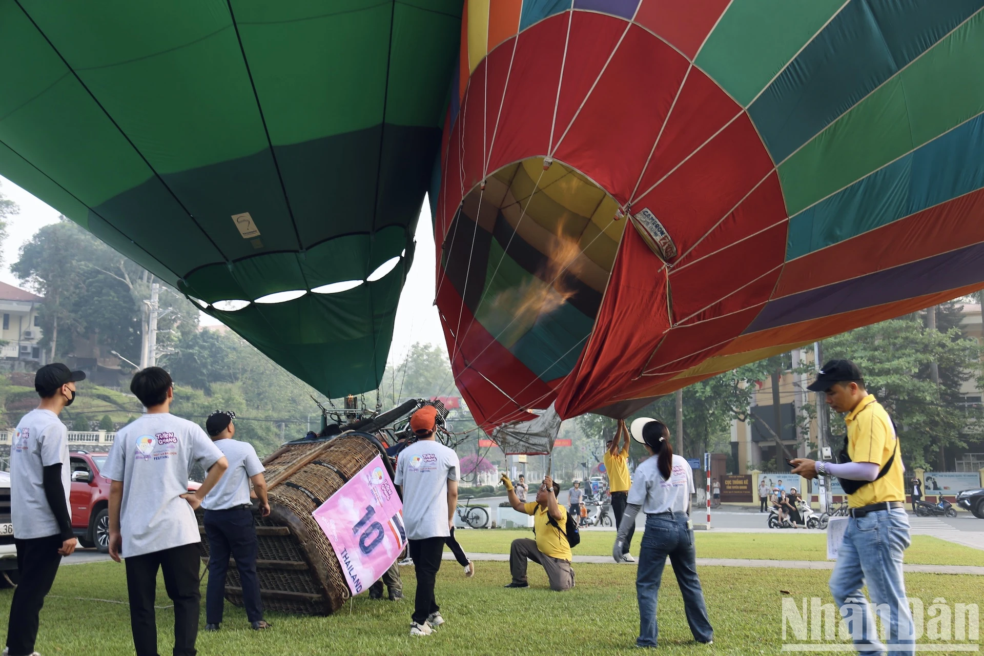 [Foto] Besuchen Sie Vietnams größtes internationales Heißluftballonfestival, Foto 3