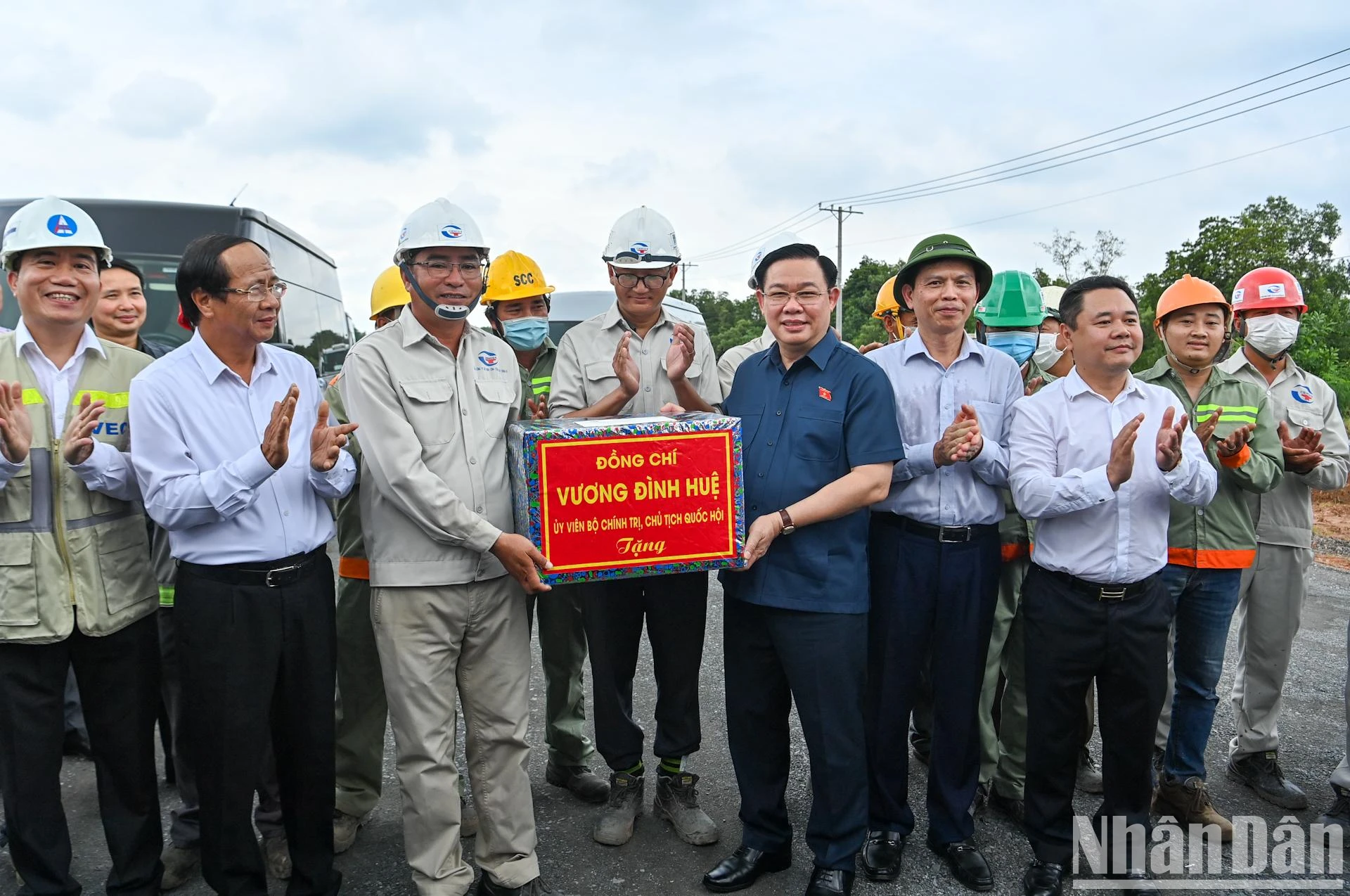 [Ảnh] Chủ tịch Quốc hội Vương Đình Huệ giám sát thực hiện các dự án giao thông trọng điểm quốc gia ảnh 4