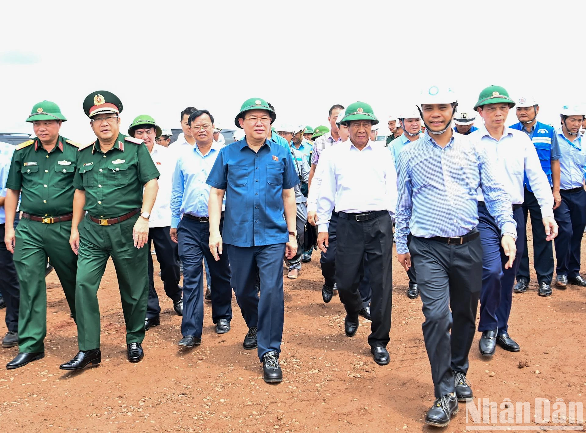 [Ảnh] Chủ tịch Quốc hội Vương Đình Huệ giám sát thực hiện các dự án giao thông trọng điểm quốc gia ảnh 8