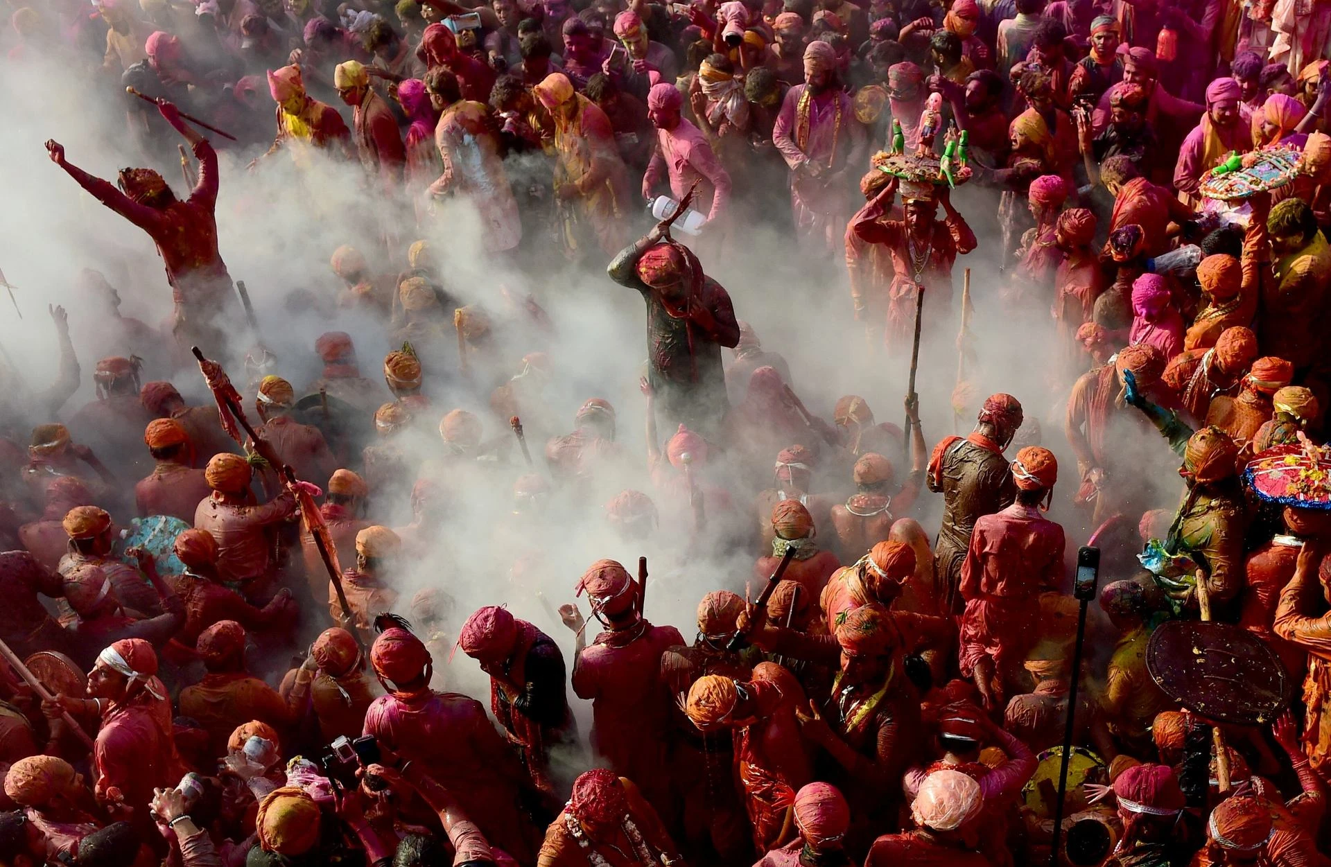 [Ảnh] Lễ hội Holi rực rỡ sắc màu của người Hindu ảnh 11