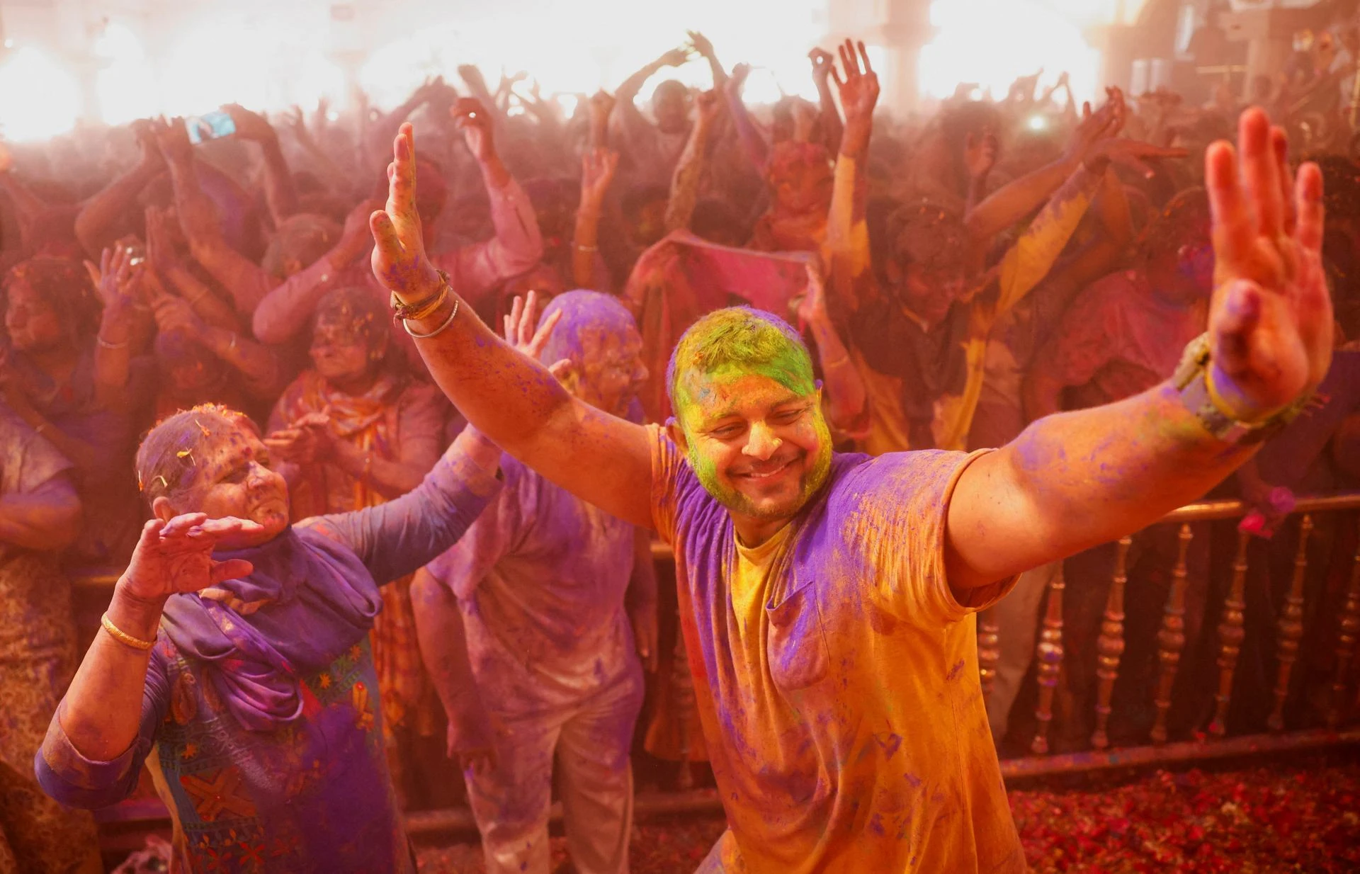 [Ảnh] Lễ hội Holi rực rỡ sắc màu của người Hindu ảnh 3