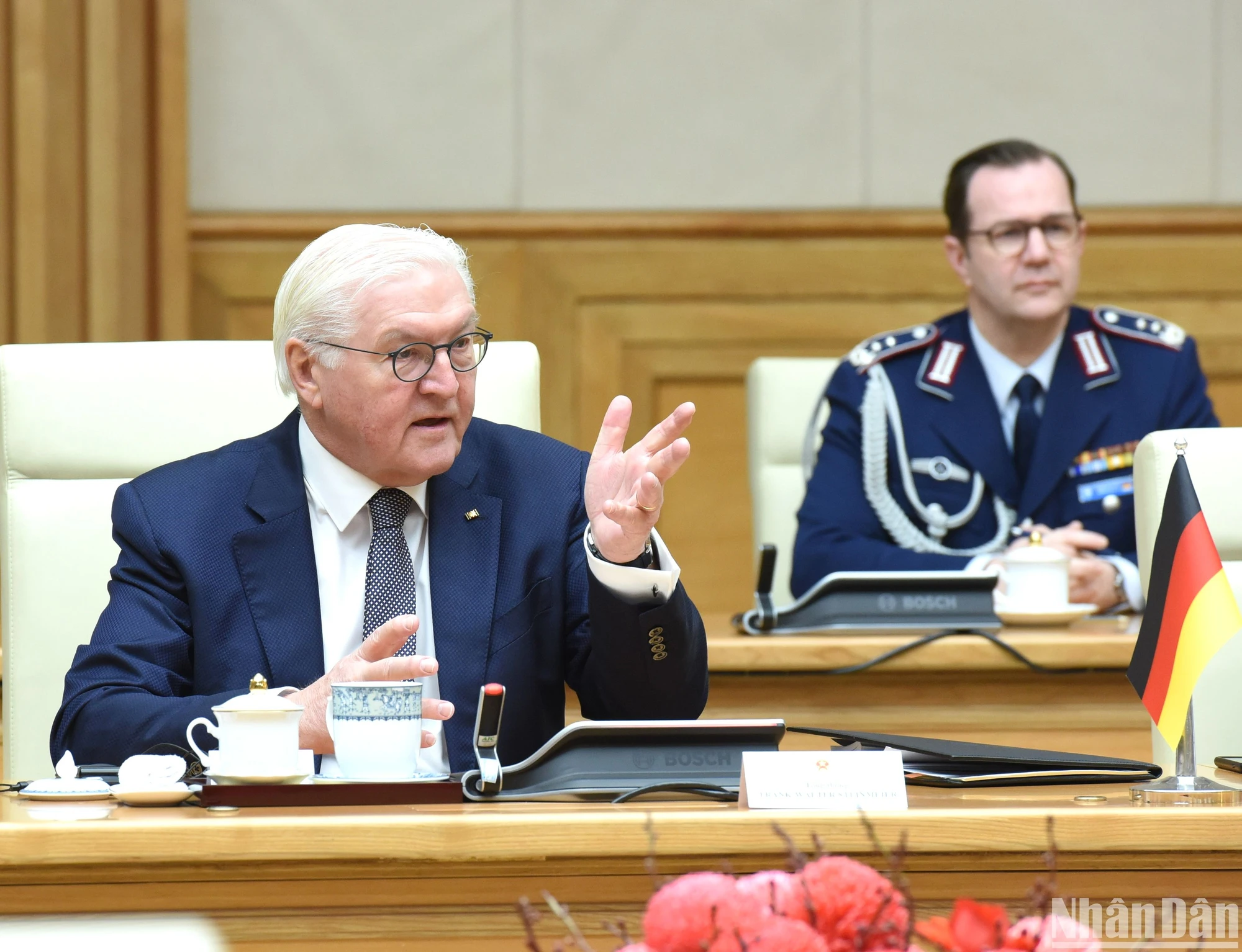 [Ảnh] Thủ tướng Phạm Minh Chính đón và hội kiến Tổng thống Cộng hòa Liên bang Đức Frank-Walter Steinmeier ảnh 6