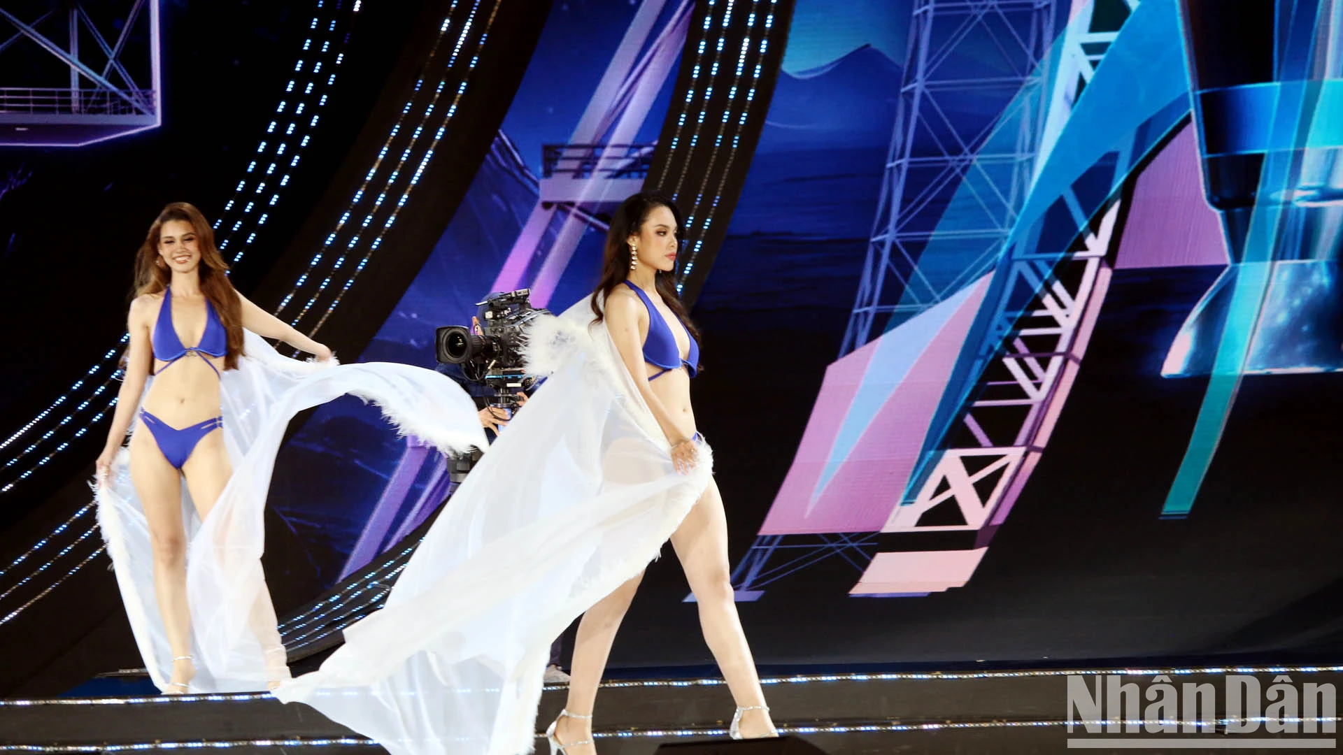 Mãn nhãn đêm chung kết cuộc thi Hoa hậu Hoàn vũ Việt Nam 2023 ảnh 4