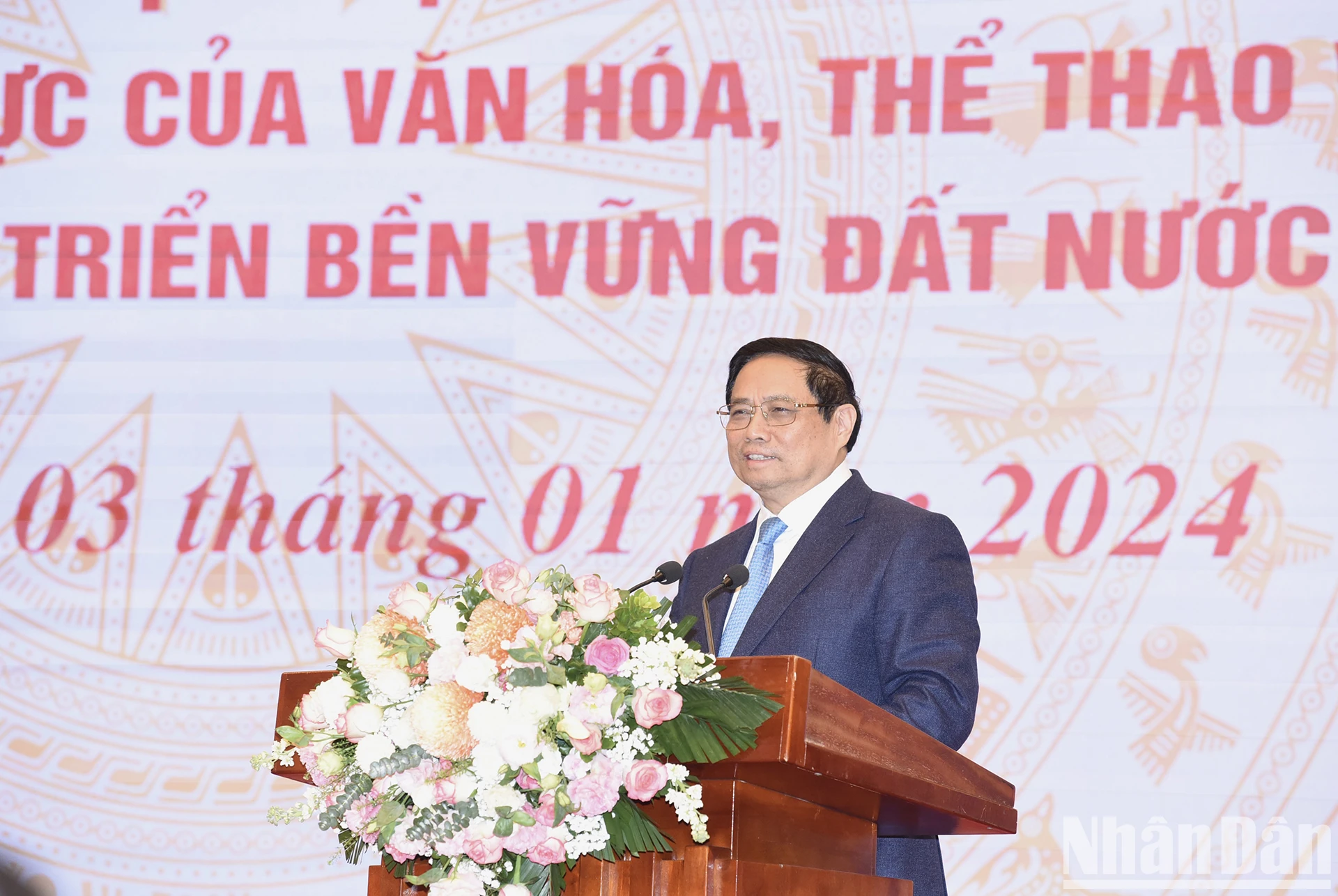 [Ảnh] Thủ tướng dự Hội nghị tổng kết năm 2023, triển khai nhiệm vụ năm 2024 của ngành văn hóa, thể thao và du lịch ảnh 11