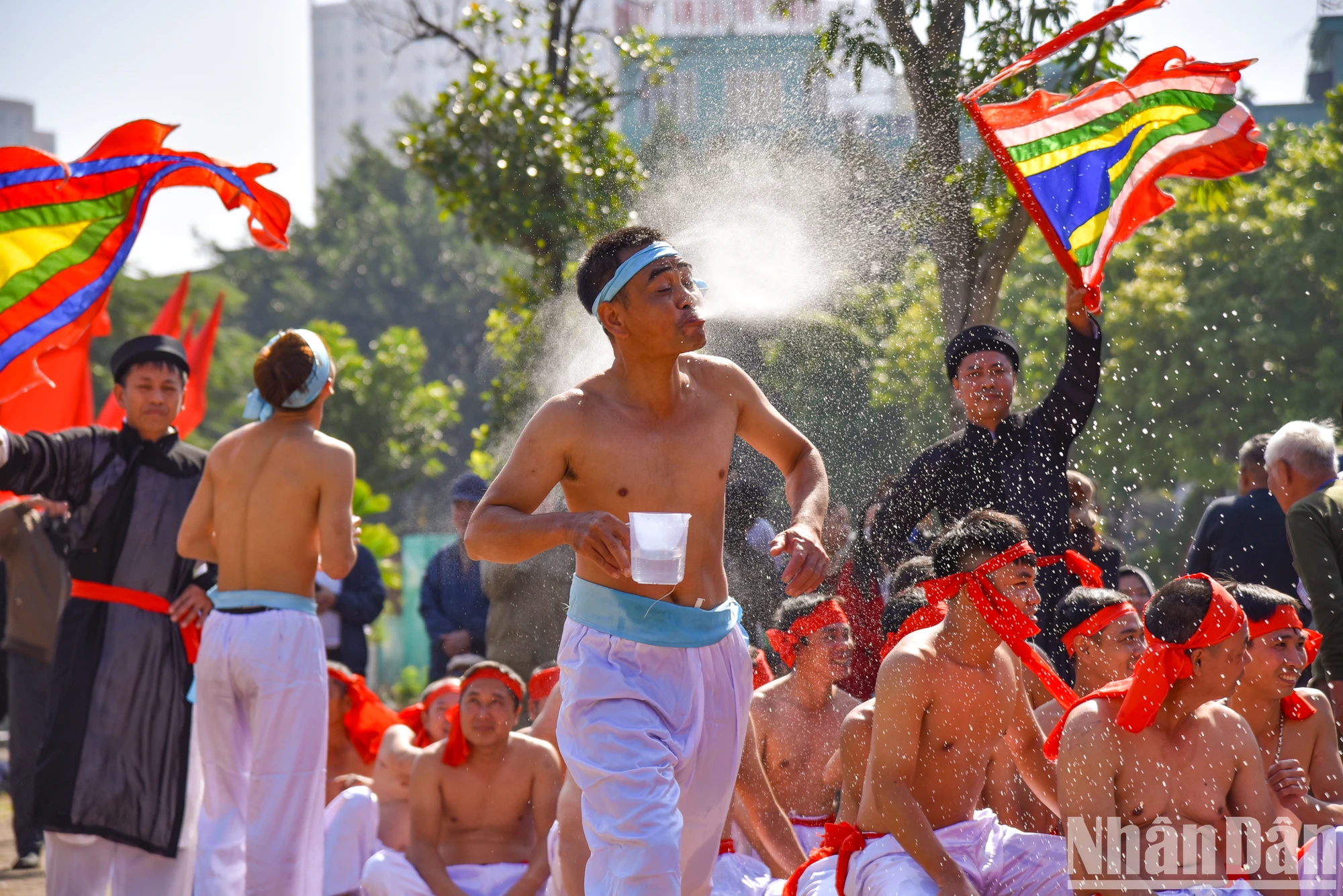 [Ảnh] Trình diễn nghi lễ và trò chơi kéo co cộng đồng ở Việt Nam và Hàn Quốc ảnh 14