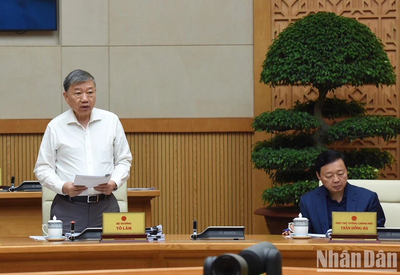 [Ảnh] Thủ tướng Phạm Minh Chính chủ trì Phiên họp Chính phủ chuyên đề xây dựng pháp luật tháng 3 ảnh 4