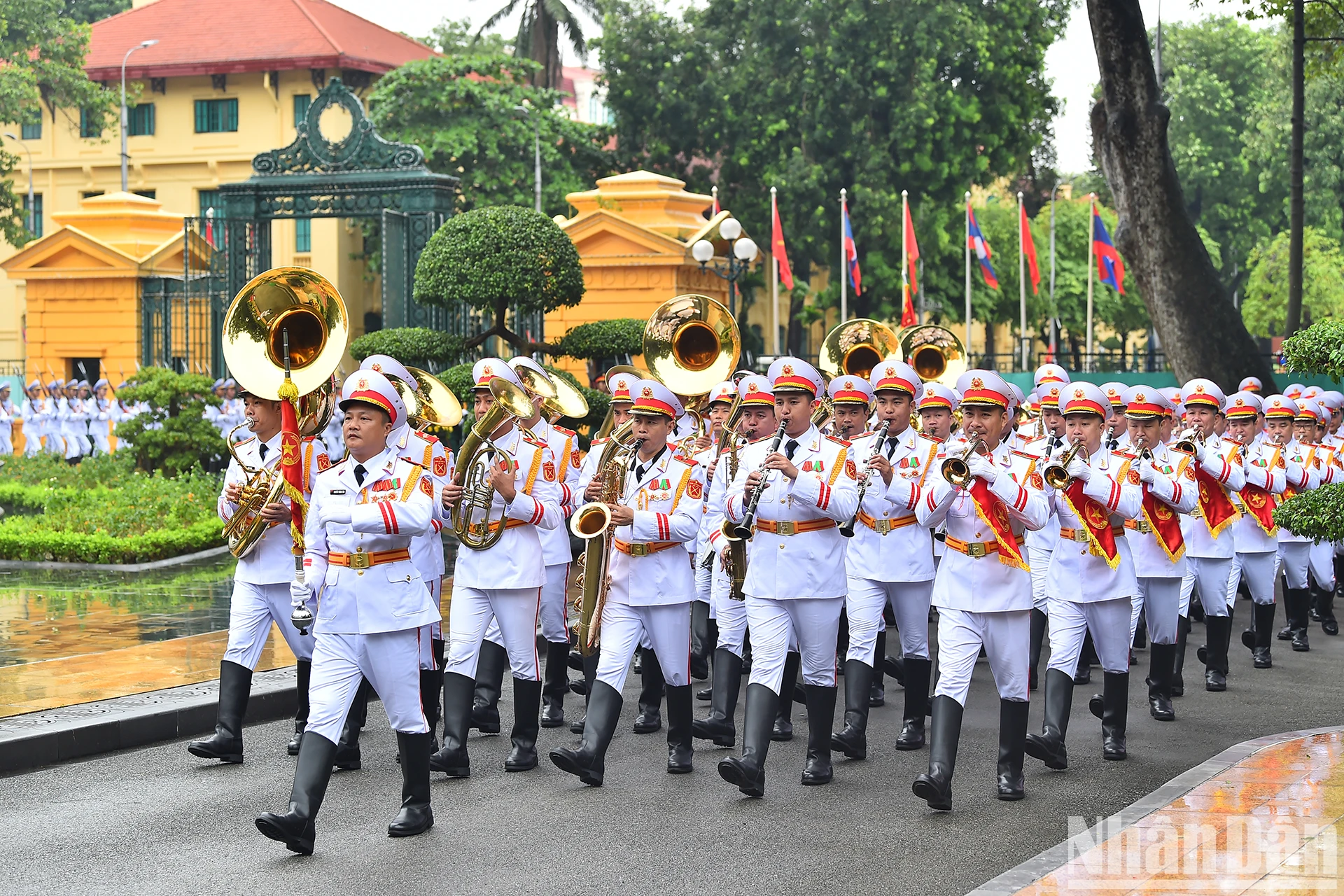 [Ảnh] Tổng Bí thư, Chủ tịch nước Tô Lâm chủ trì lễ đón Tổng Bí thư, Chủ tịch nước Lào Thongloun Sisoulith ảnh 1