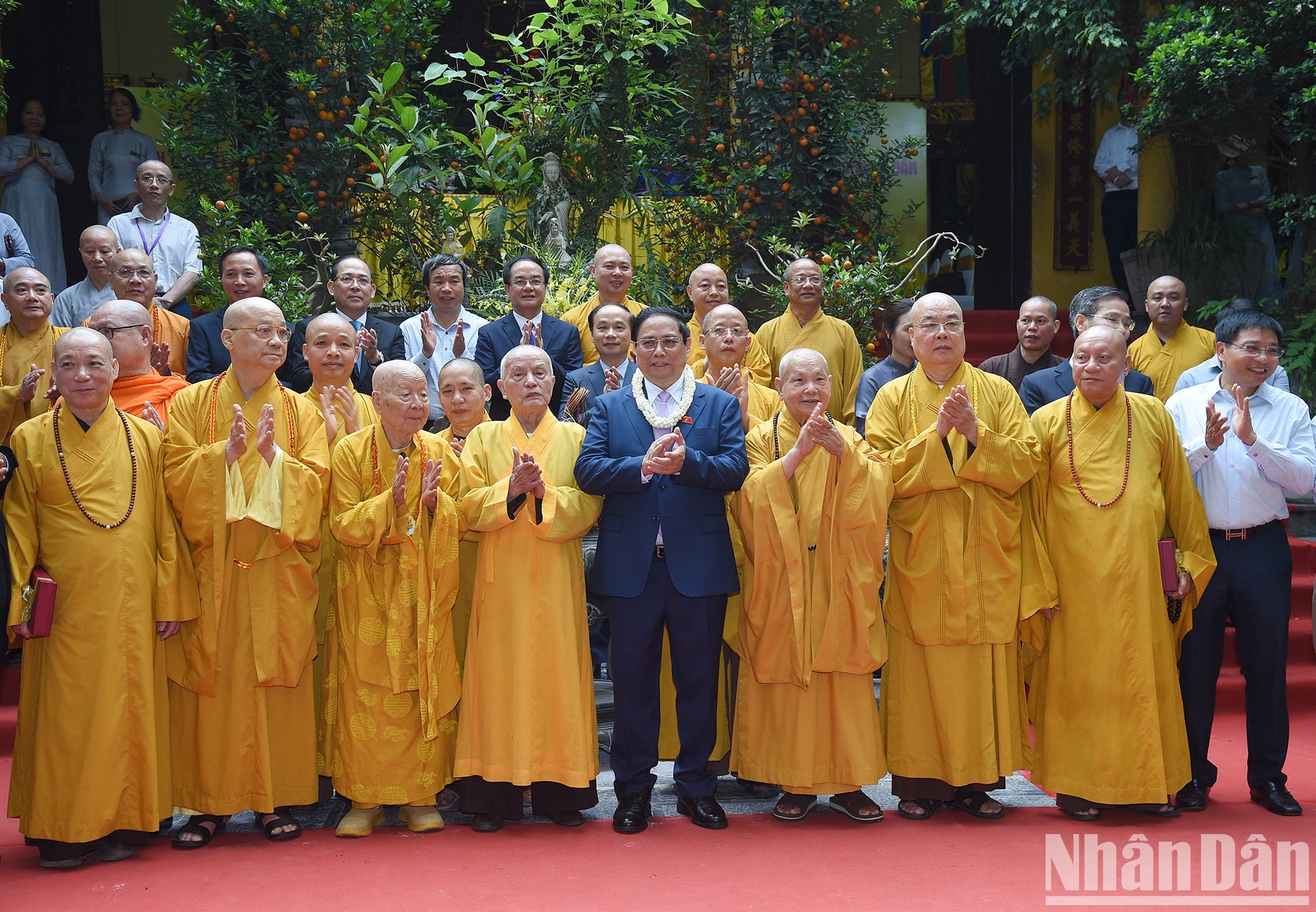 [Ảnh] Thủ tướng chúc mừng đồng bào Phật giáo nhân dịp Đại lễ Phật đản 2024 ảnh 11