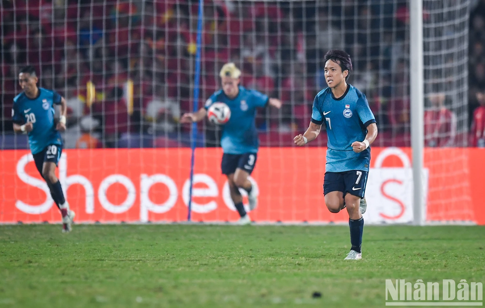 [Ảnh] Xuân Son lập cú đúp, đội tuyển Việt Nam thắng đội tuyển Singapore 3-1 ảnh 11