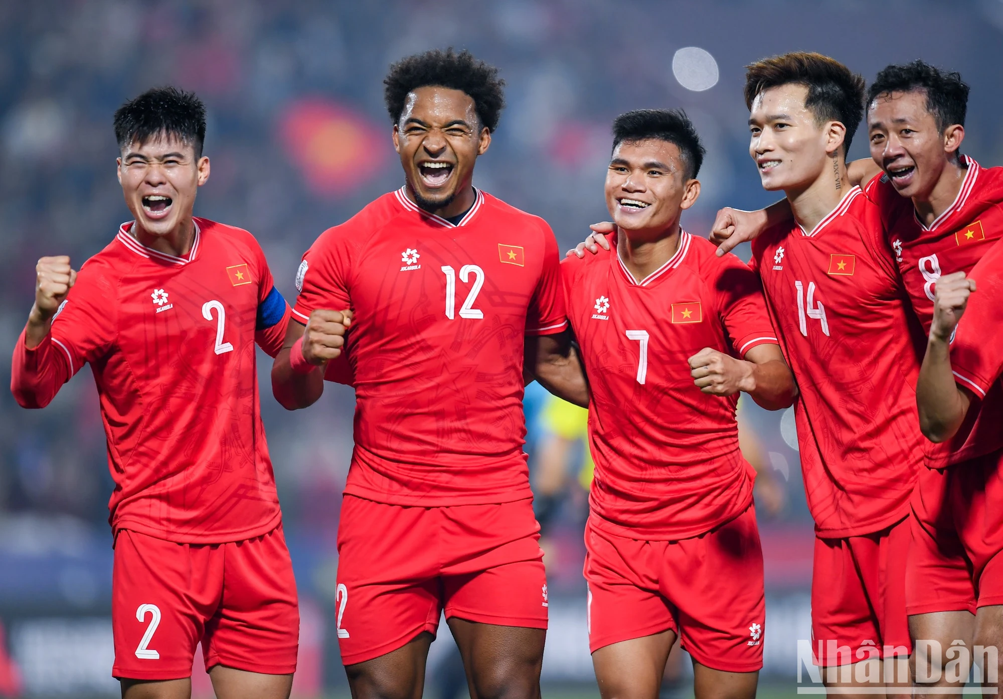 [Ảnh] Xuân Son lập cú đúp, đội tuyển Việt Nam thắng đội tuyển Singapore 3-1 ảnh 10