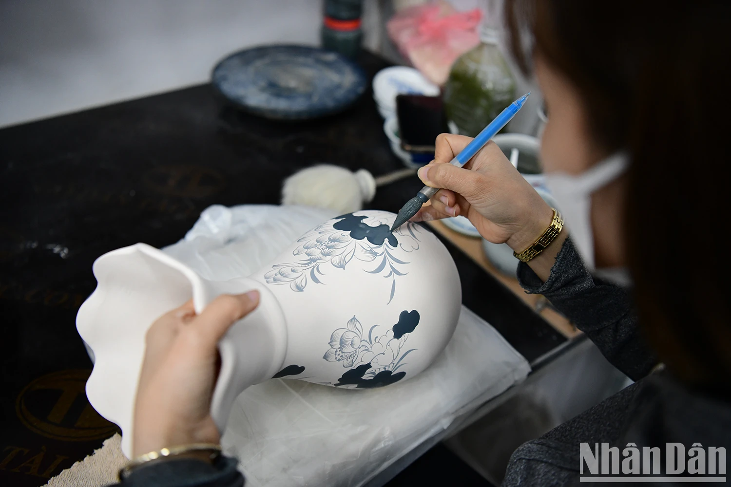 [Ảnh] Gốm Kim Lan - Di sản nghệ thuật, tinh hoa vượt thời gian ảnh 9