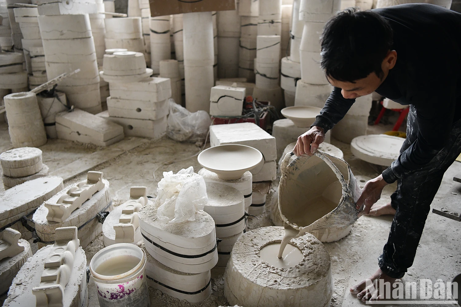[Ảnh] Gốm Kim Lan - Di sản nghệ thuật, tinh hoa vượt thời gian ảnh 7