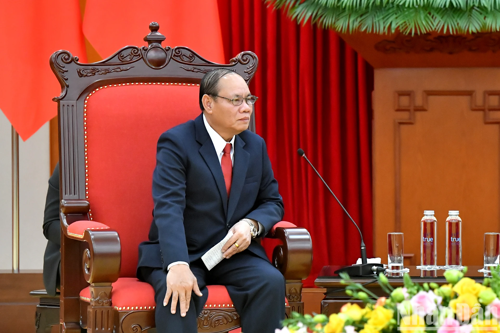 [Ảnh] Tổng Bí thư Tô Lâm tiếp Đại tướng Vilay Lakhamphong và Đoàn đại biểu Bộ Công an Lào ảnh 4