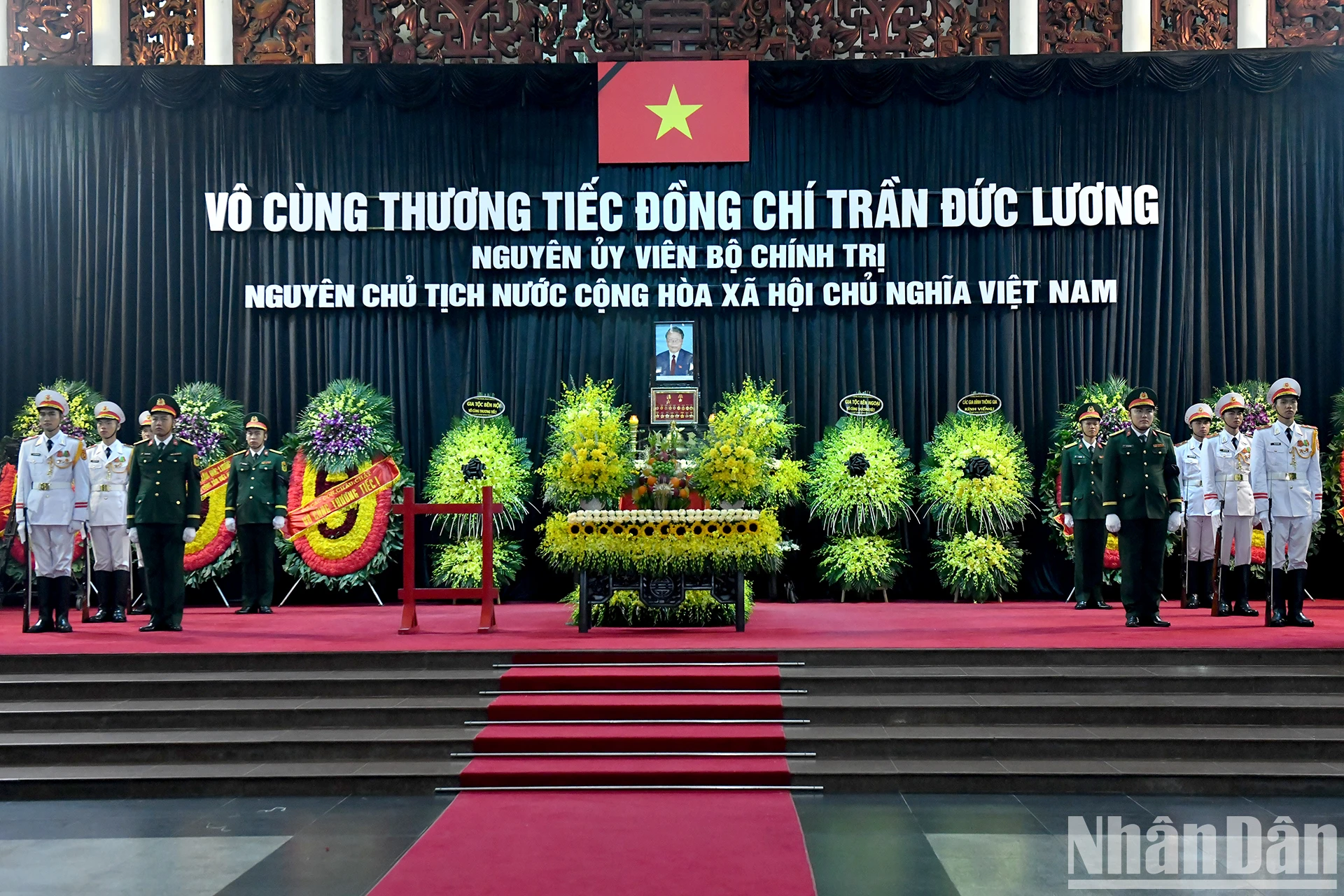 [Ảnh] Toàn cảnh Lễ truy điệu và đưa tang nguyên Chủ tịch nước Trần Đức Lương ảnh 1