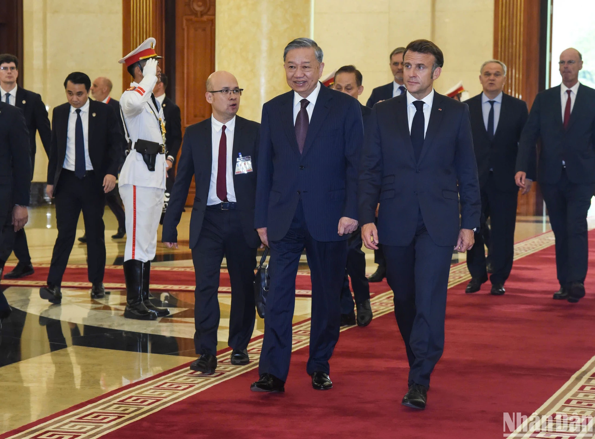 [Ảnh] Tổng Bí thư Tô Lâm tiếp Tổng thống Pháp Emmanuel Macron ảnh 1