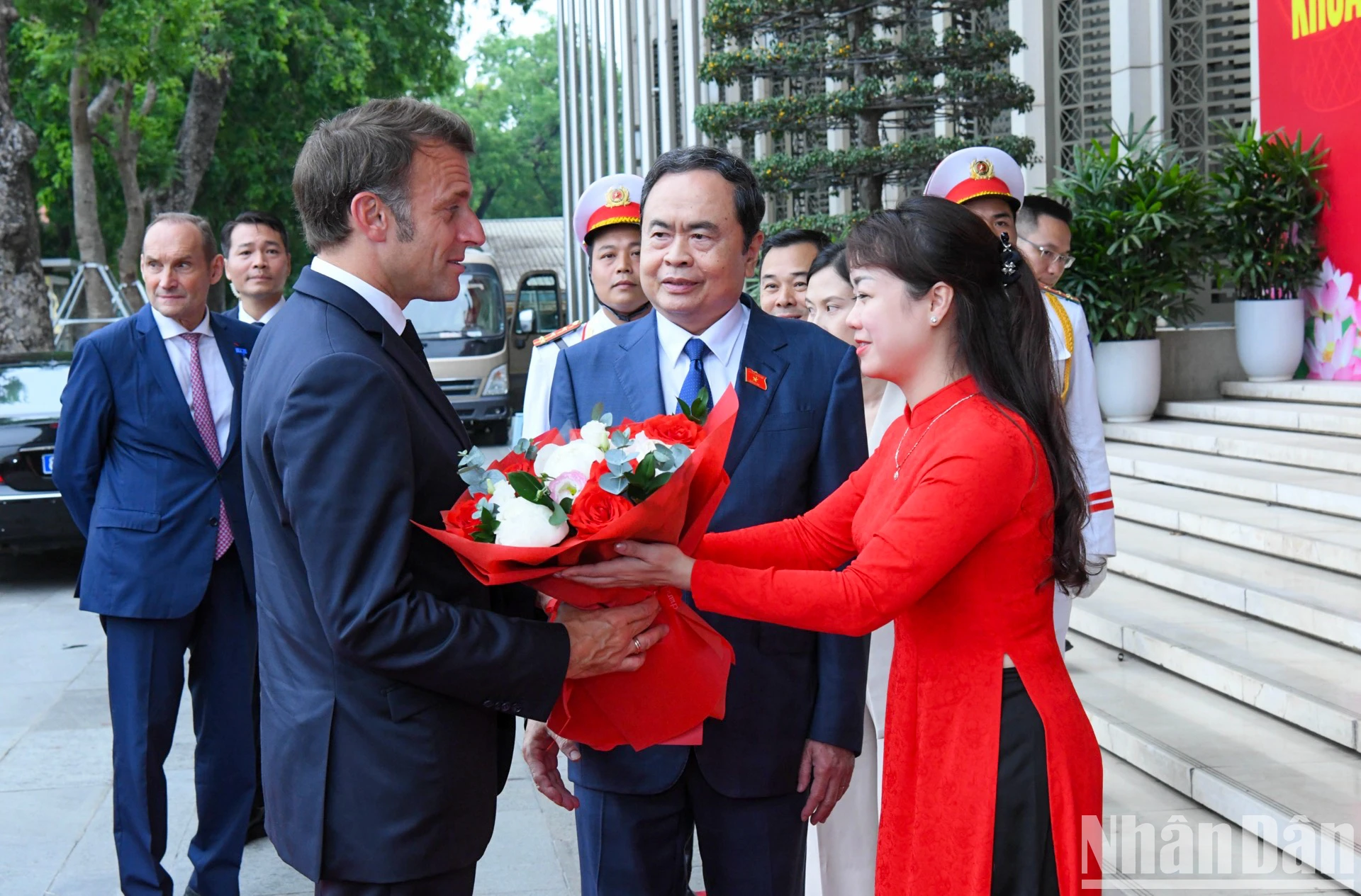 [Ảnh] Chủ tịch Quốc hội Trần Thanh Mẫn hội kiến Tổng thống Pháp Emmanuel Macron ảnh 2