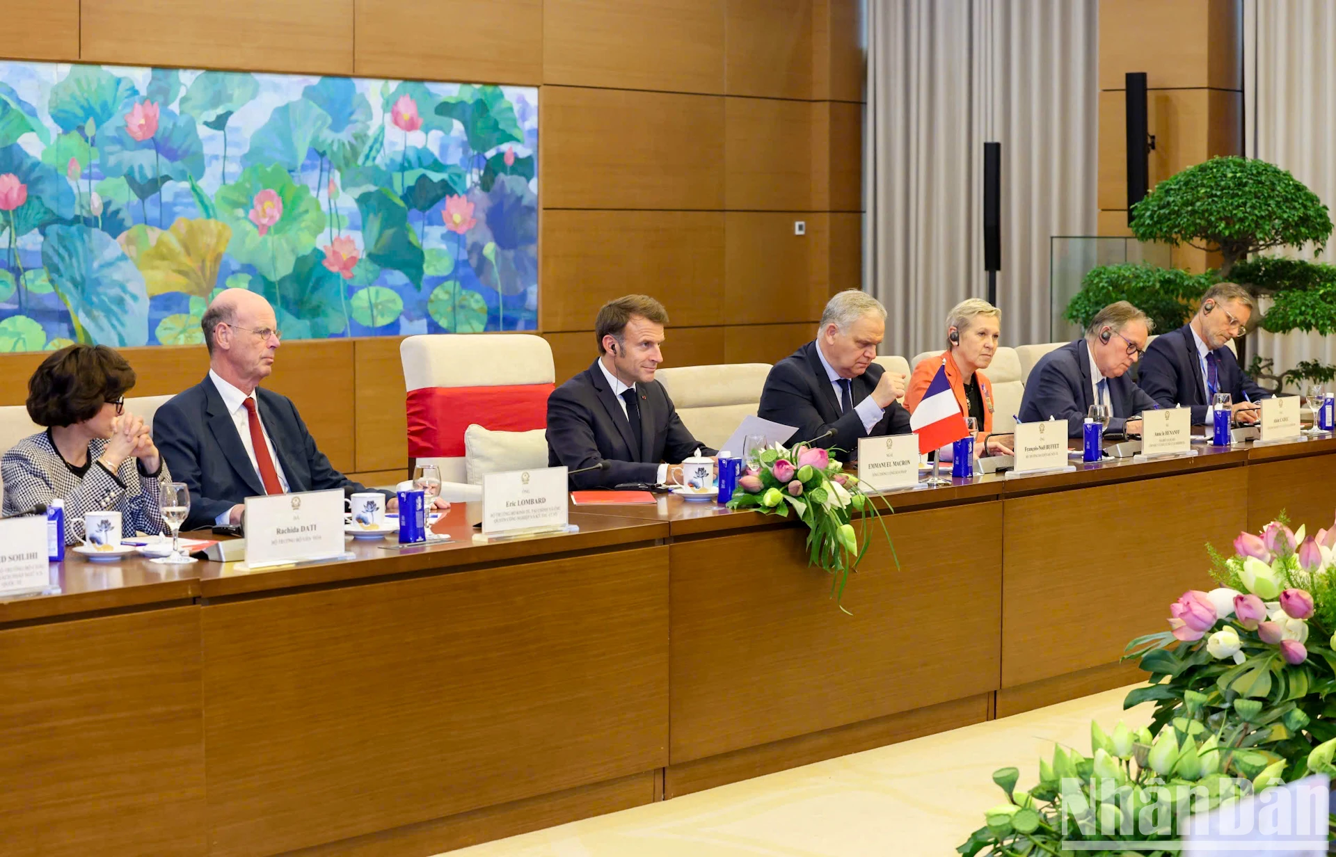 [Ảnh] Chủ tịch Quốc hội Trần Thanh Mẫn hội kiến Tổng thống Pháp Emmanuel Macron ảnh 9