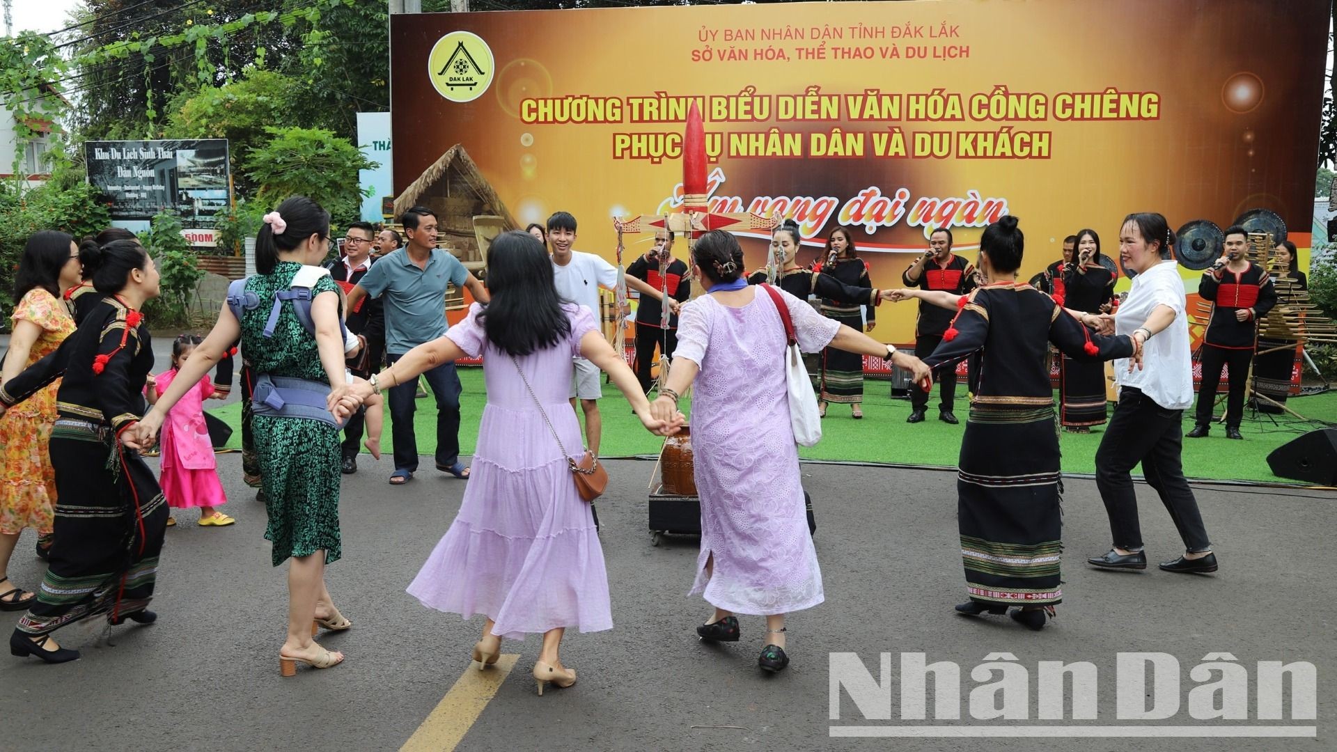 Văn hóa cồng chiêng Tây Nguyên hòa nhịp với cuộc sống đương đại ảnh 14