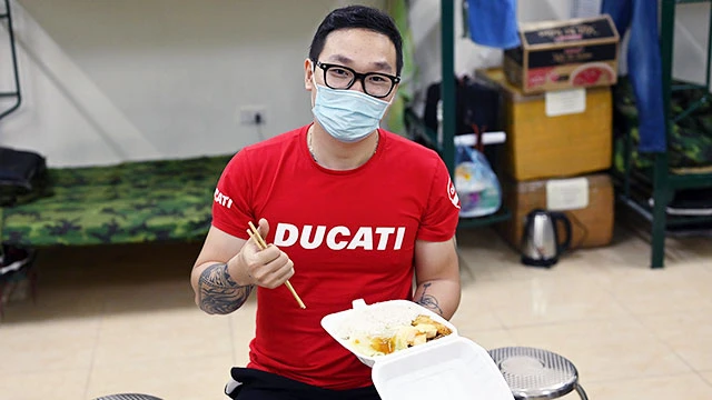 Cuộc sống trong khu cách ly ảnh 1