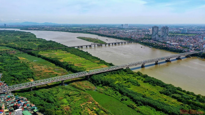 7_Ha_Noi_cau_Chuong_Duong_Long_B-1593666936110.jpg