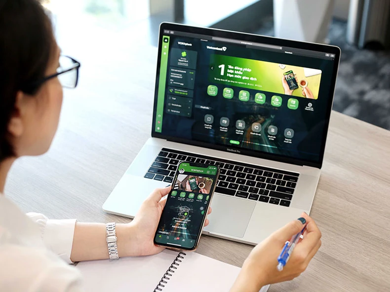 Vietcombank ra mắt dịch vụ Ngân hàng số VCB Digibank -0
