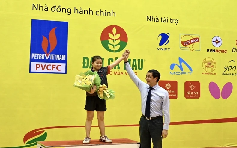 Bế mạc và trao giải Giải vô địch bóng bàn toàn quốc Báo Nhân Dân lần thứ 38 -1