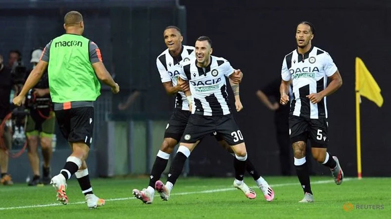 Thua sốc Udinese, Juventus lỡ cơ hội đăng quang sớm ba vòng đấu -0