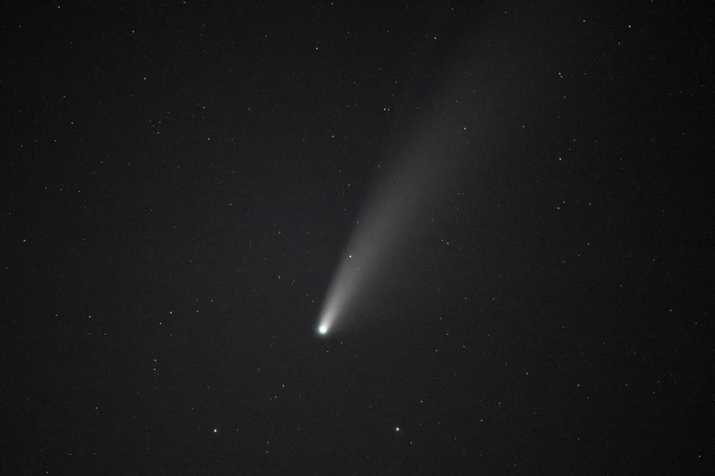 Đi “săn” sao chổi Neowise -0