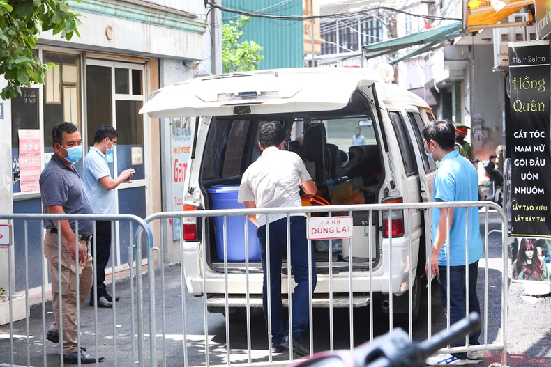 Hà Nội phong tỏa nơi ở và cửa hàng có ca nghi nhiễm Covid-19 -0
