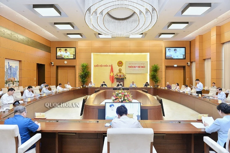 Chủ tịch Quốc hội chủ trì Phiên họp thứ nhất của Hội đồng Bầu cử quốc gia -0