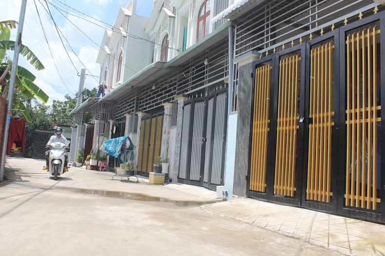Ngang nhiên xây dựng trái phép 35 căn nhà liền kề ở Đồng Nai -0