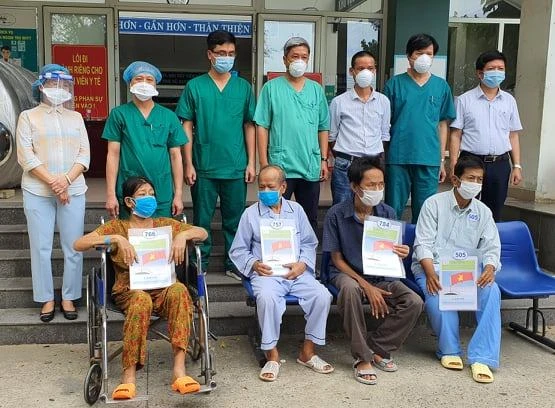 Ngày 18-8: -0