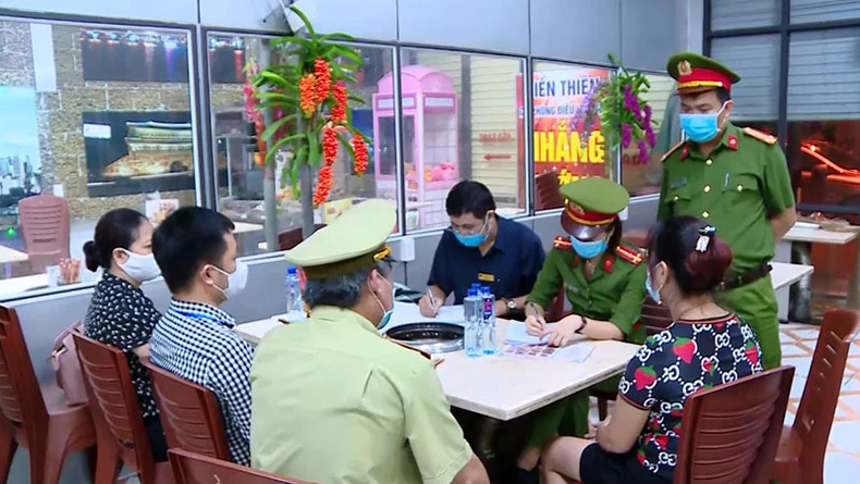 Xử phạt cửa hàng Nhắng nướng Hiền Thiện hơn 30 triệu đồng về an toàn thực phẩm -0