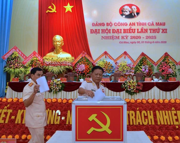 Cà Mau đạt 100% chính quy công an cơ sở -0